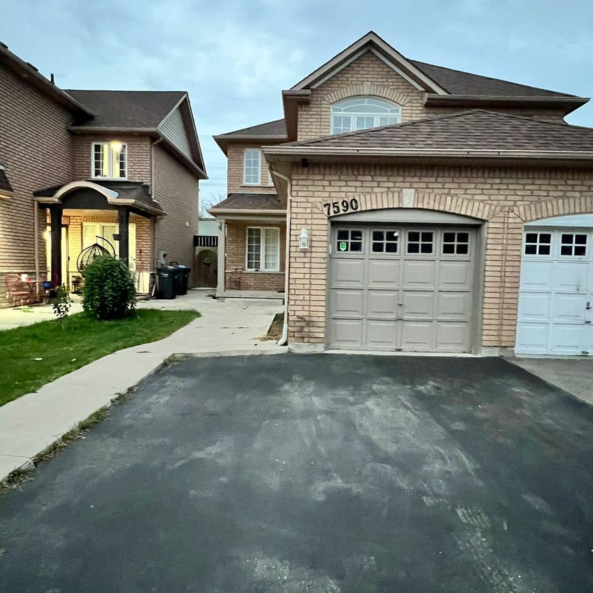 For Lease - 7590 Black Walnut Trail, Mississauga, Ontario - Photo 1