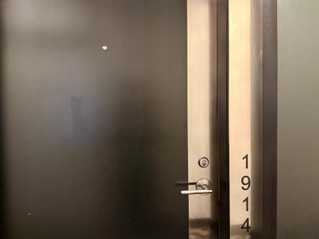 For Lease - 101 Erskine Avenue Unit# 1914, Toronto, Ontario - Photo 5