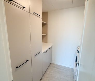 1526 Finlay Street condo — White Rock, BC (2-Bedroom) - 2 Bedroom - Photo 3