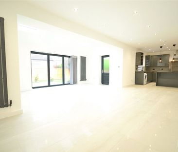 Marton Avenue, Didsbury, Manchester, Greater Manchester, M20 5LN - Photo 2