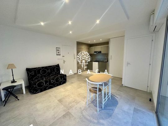 Appartement à louer, 1 pièce - Saint-Raphaël 83700 - Photo 1