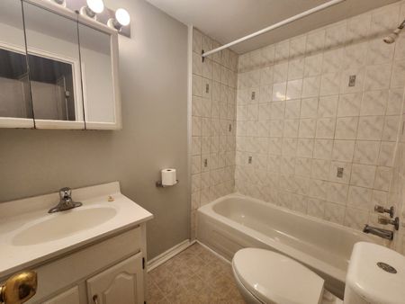 21 James Street - 803 - Photo 4
