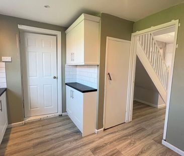 3 bed semi-detached house to rent in NE34 - Photo 5