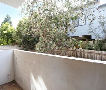 3/96 Flemington Road, Parkville VIC 3052 - Photo 6