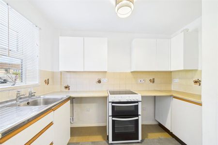 2 bedroom terraced house to rent - Photo 4