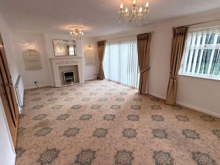 5 bedroom detached house to rent - Photo 4