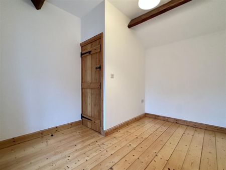 Wheston Bank, Tideswell, Buxton - Photo 5