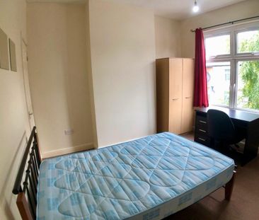 3 bedroom terraced house to rent - Photo 5