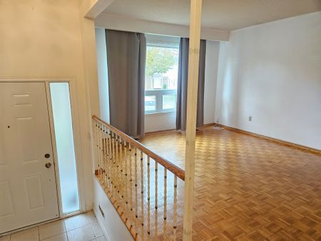 For Lease - 9 Beverly Glen Boulevard Unit# Main Level, Toronto, Ontario - Photo 4