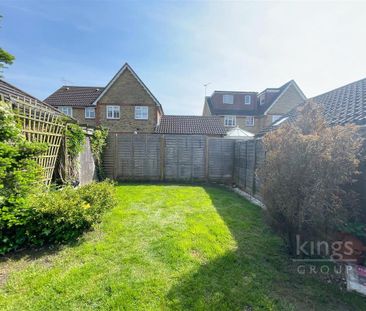 3 bedroom detached house to rent - Photo 2