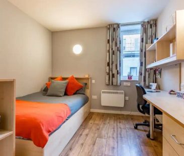 Classic 6 Bed Ensuite - Photo 1