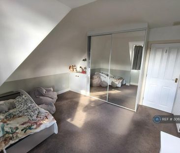 3 bedroom detached house to rent - Photo 4