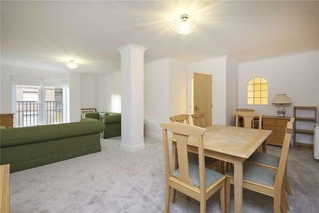 Newton Street, London, WC2B - Photo 2