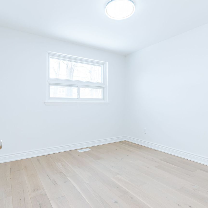 For Lease - 47 Sherwood Forest Drive Unit# Main, Markham, Ontario - Photo 1