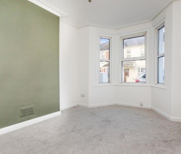 1 bedroom in a house share to rent - Photo 6