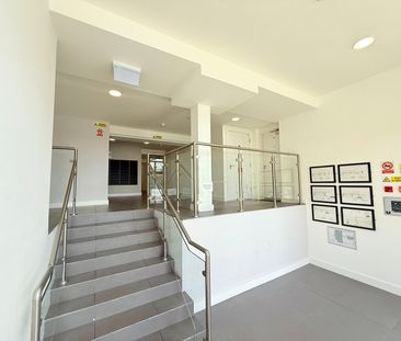 Newton Road, Yeovil, Somerset - Photo 3