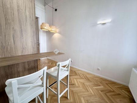 Kiadó újszerű állapotú lakás - Budapest VIII. kerület - Photo 2