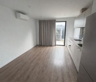 43 New Brighton Road, Shirley - Photo 2