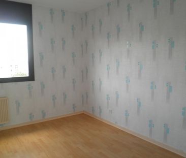 Location Appartement 3 pièces 66m² CHAMBERY 73000 - Photo 3