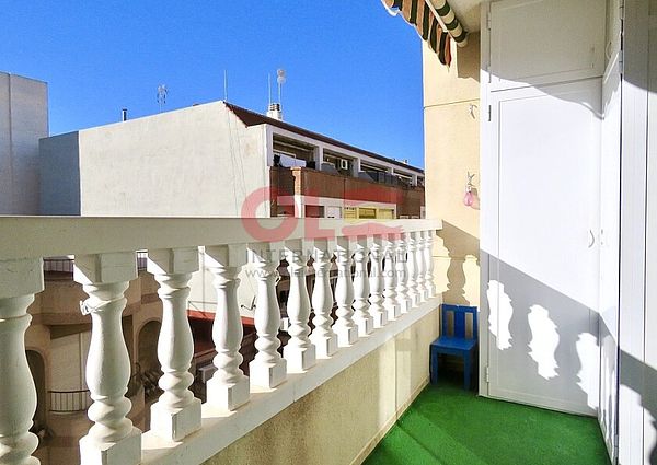 Apartment with 3 bedrooms in Torrevieja for long term rental *