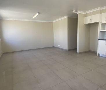 2 BEDROOM GRANNY FLAT WITH PRIVATE ACCESS - Photo 1