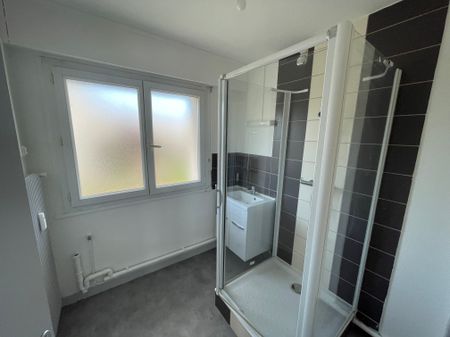 Location - Appartement T3 - 59 m² - Montbéliard - Photo 5