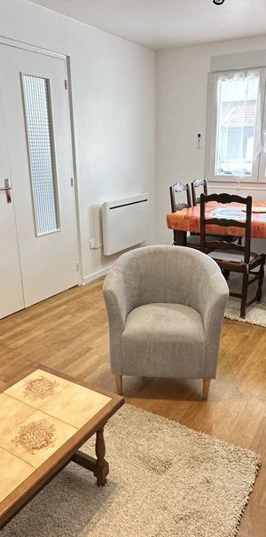 Location Maison 1 pièce 9m² CHOISY LE ROI 94600 - Photo 1