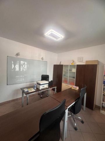 One Cotroceni-Vila | 7 camere | 200mp | P+1+M | 2900 euro - Fotografie 3