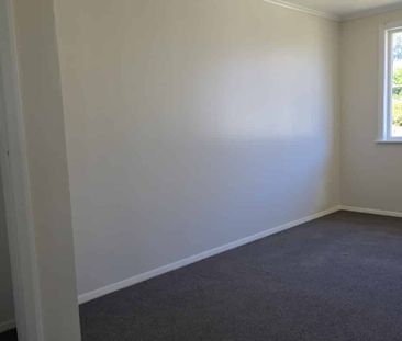 42 Warspite Avenue - Photo 5