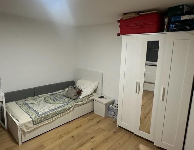 Nachmieter für Zimmer in der Eberhardstraße 6 Göppingen gesucht - Foto 1