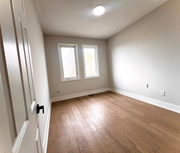 For Lease - 100 Woodroof Crescent, Aurora, Ontario - Photo 4