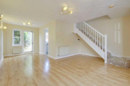 3 bedroom end of terrace house to rent - Photo 3