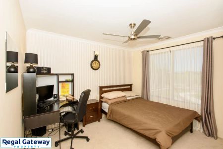 “Hammond Park - Large Modern & Trendy 4 x 2 - $730 p/w” - Photo 2