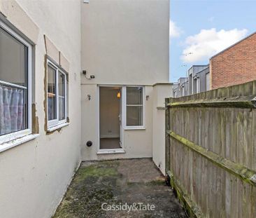 2 bedroom apartment to rent - Photo 4