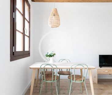 Piso de alquiler en C. de Joaquín Costa, El Raval - Photo 5