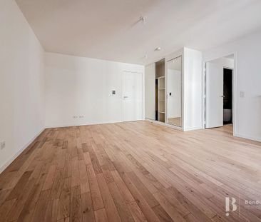 Rental Apartment Courbevoie - Photo 3