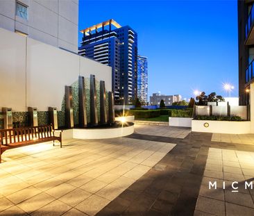 116/99 Whiteman Street - Photo 2