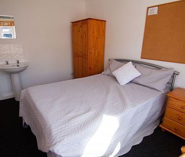 97, Newland Park Drive - Photo 3