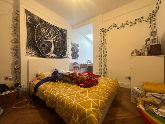 Allensbank Road, Heath - Photo 1