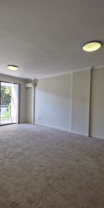 21/8-10, Howard Avenue, Northmead - Photo 4