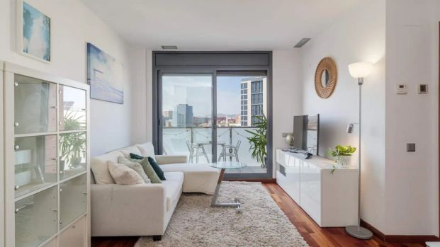 2-bedroom apartment for rent in Provençals del Poblenou bills included - Photo 1