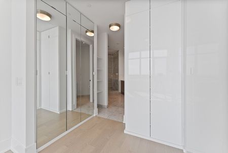 For Lease - 1 Edgewater Drive Unit# SPH #07, Toronto, Ontario - Photo 3