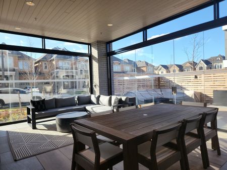 For Lease - 3250 Carding Mill Trail Unit# 429, Oakville, Ontario - Photo 4