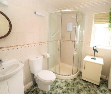 2 bedroom bungalow to rent - Photo 3
