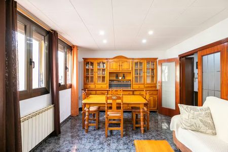 Carrer de Miquel Pedrola i Alegre, Barcelona, Catalonia 08003 - Photo 2