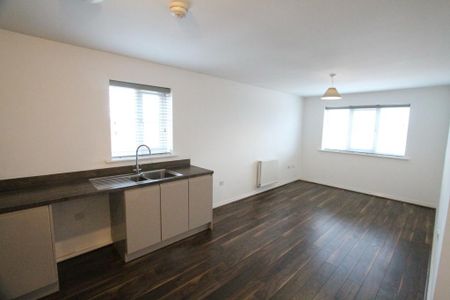 2 bedroom apartment to rent - Photo 4