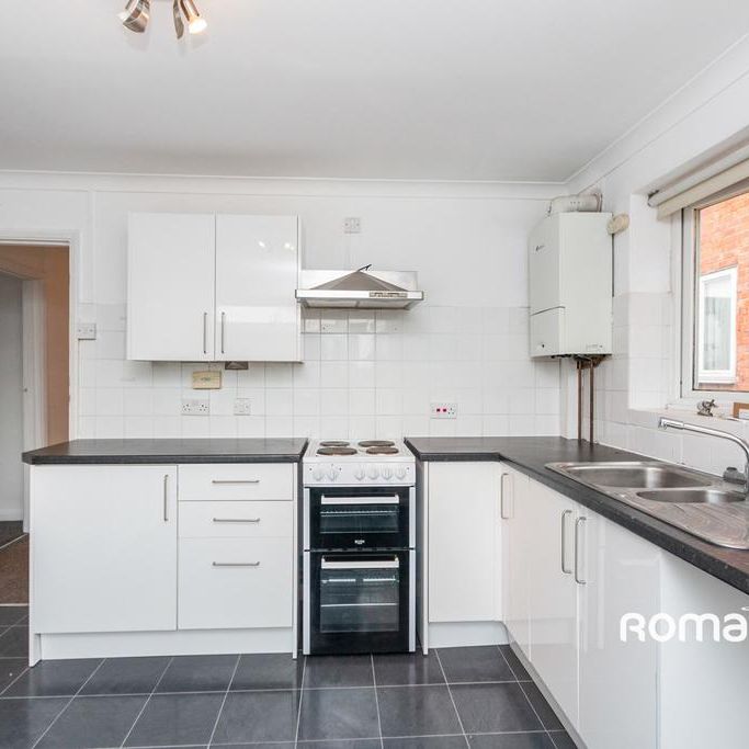 2 bedroom flat to rent - Photo 1