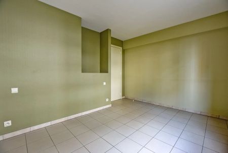 Goed gelegen 2-slaapkamerappartement te Oostduinkerke-Bad vlakbij de winkelstraat en het strand. - Photo 3