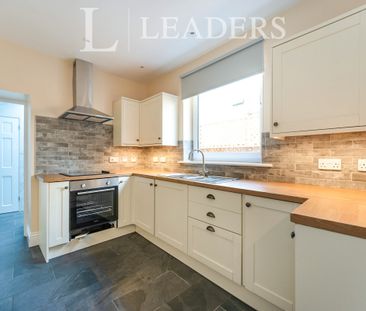 3 bedroom house to rent Graham Road, Southsea, PO4 - Photo 5