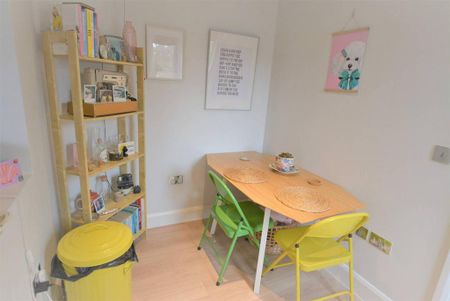 1 bedroom maisonette to rent - Photo 2